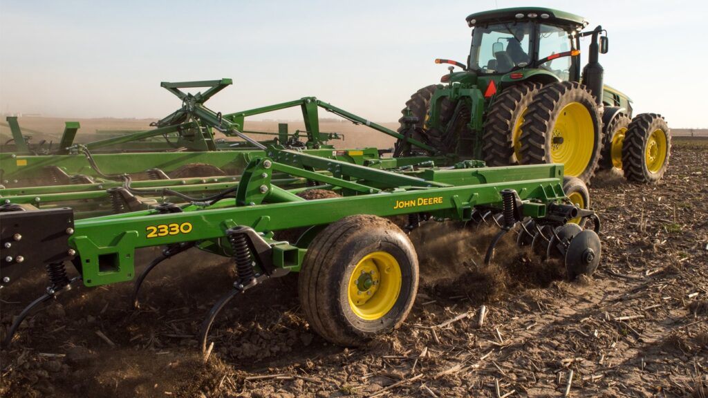New John Deere 2330 Mulch Finisher at LandMark
