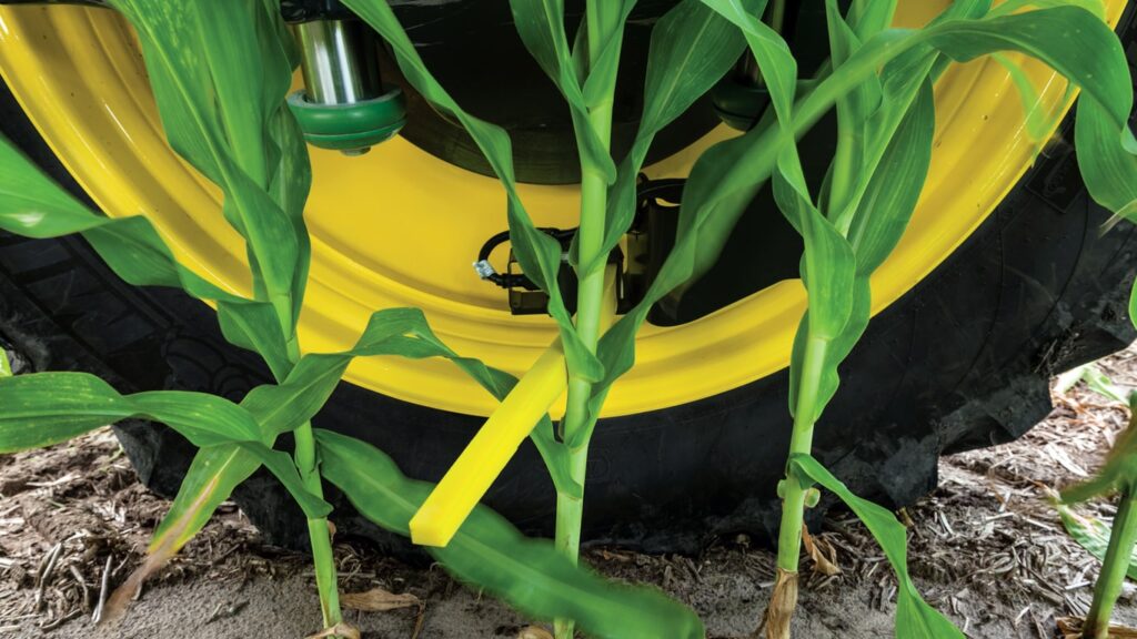New John Deere AutoTrac™ RowSense™ – Sprayer at LandMark
