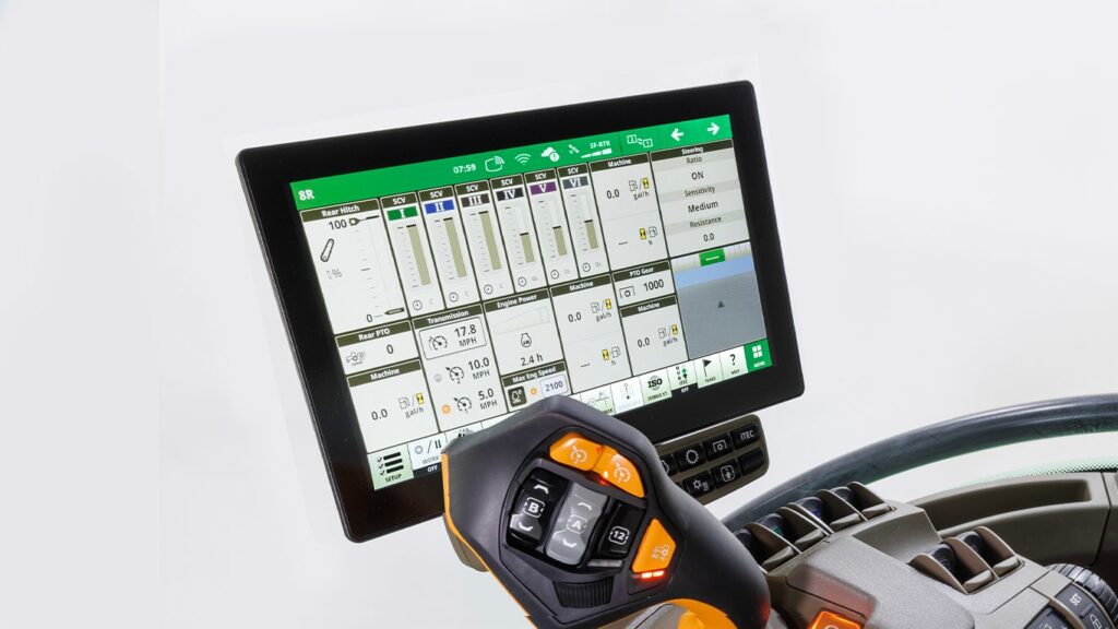 New John Deere G5Plus CommandCenter™ at LandMark