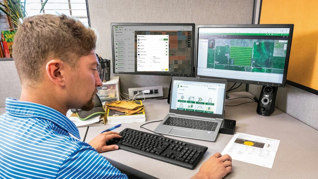 New John Deere Operations Center PRO Dispatch From John Deere Operations Center™ PRO at LandMark