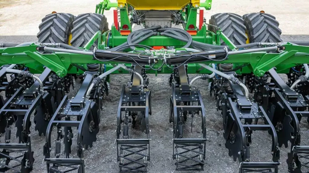 New John Deere ST18 Drawn Strip-Till Solution at LandMark