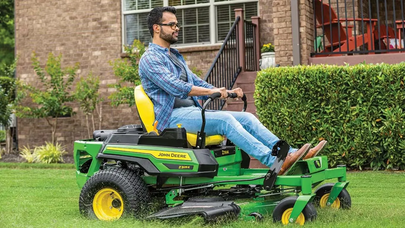New John Deere Z325E ZTrak™ Mower with 48-in. Deck at LandMark