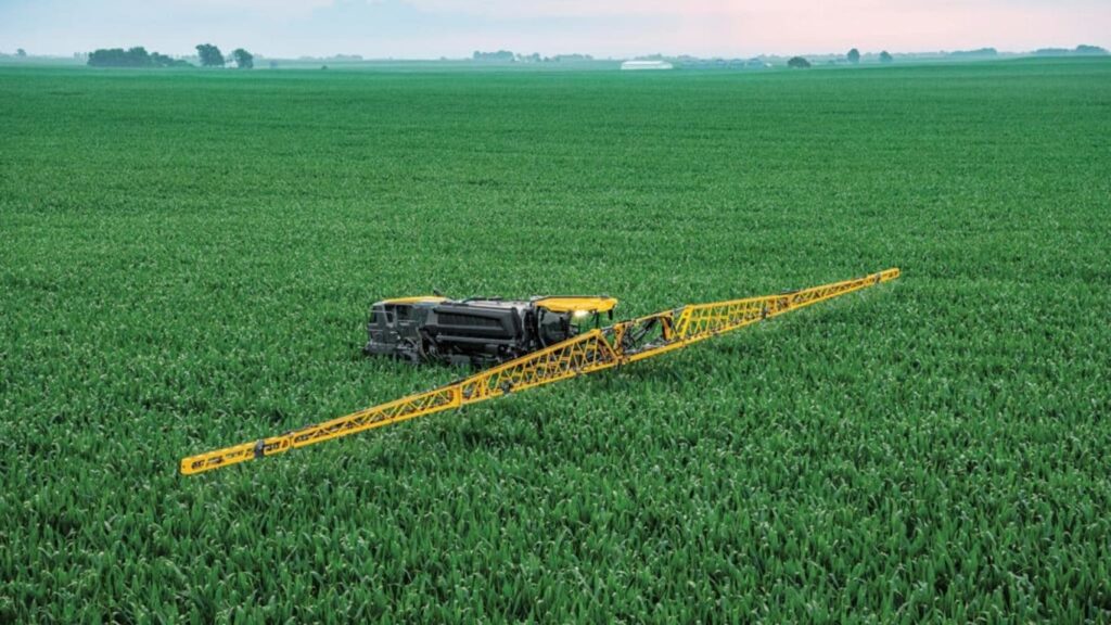 New John Deere STS16 Hagie™ Self-Propelled Sprayer at LandMark