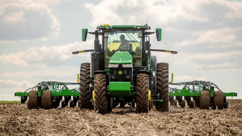 New John Deere 7R 250 Tractor at LandMark