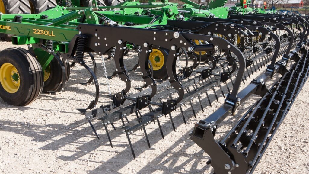 New John Deere 2230LL Level-Lift™ Field Cultivator at LandMark