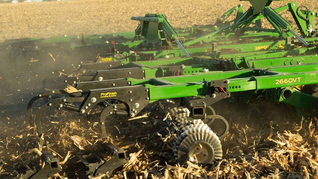 New John Deere 2660VT Variable Intensity Tillage at LandMark