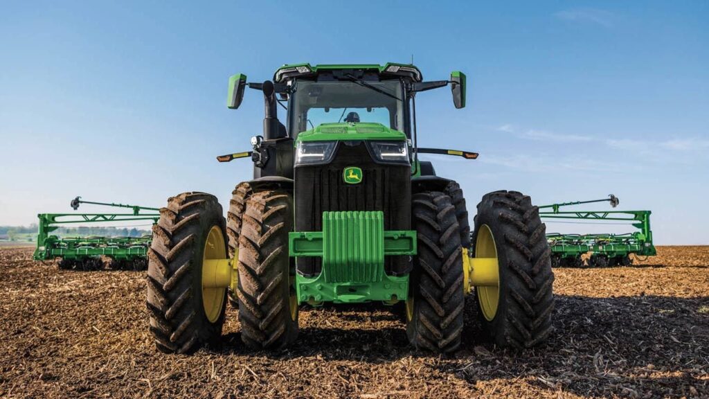 New John Deere 8R 370 Tractor at LandMark