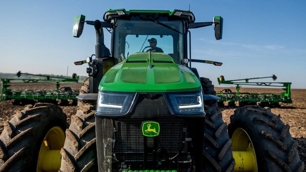New John Deere 8R 250 Tractor at LandMark