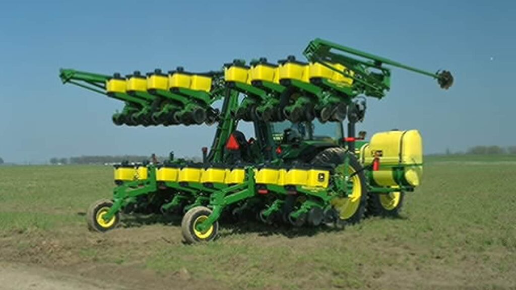 New John Deere 1725 Integral Stack-Fold Planter at LandMark